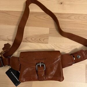 Spikes and Spartow genuine leather cross body bag